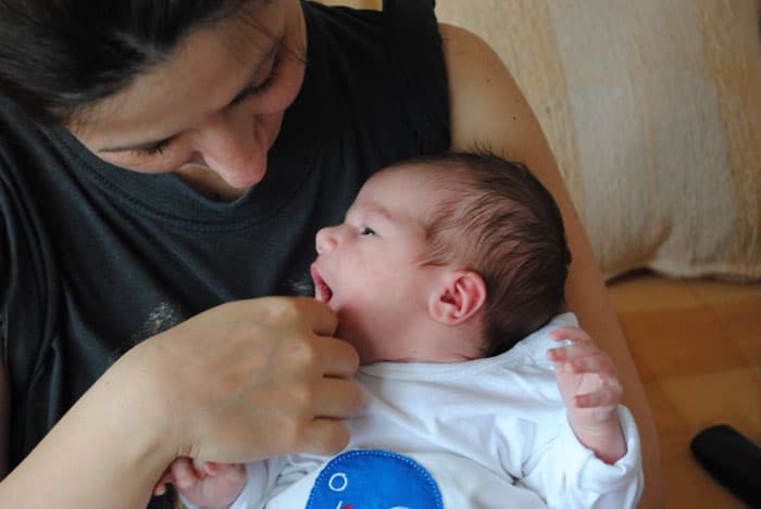 Cara Menyusui yang Benar: Panduan Praktis agar ASI Lancar